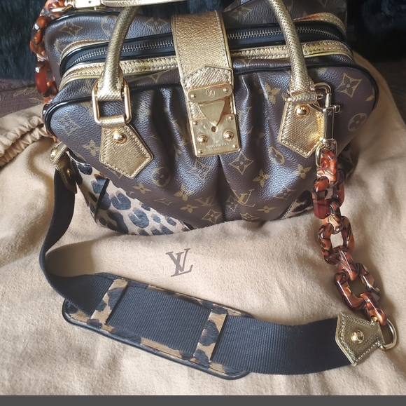 A Collector’s Dream! Limited Edition Louis Vuitton Rare tribute exotic bag fur - Picture 5 of 16